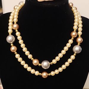 Monet Pearl Necklace
